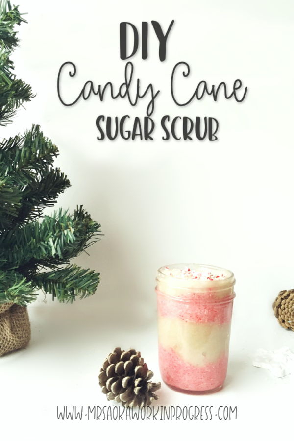 Try this super simple DIY Candy Cane Sugar Scrub that's sure to be hit! DIY| Gift Idea| Sugar Scrub| Holidays